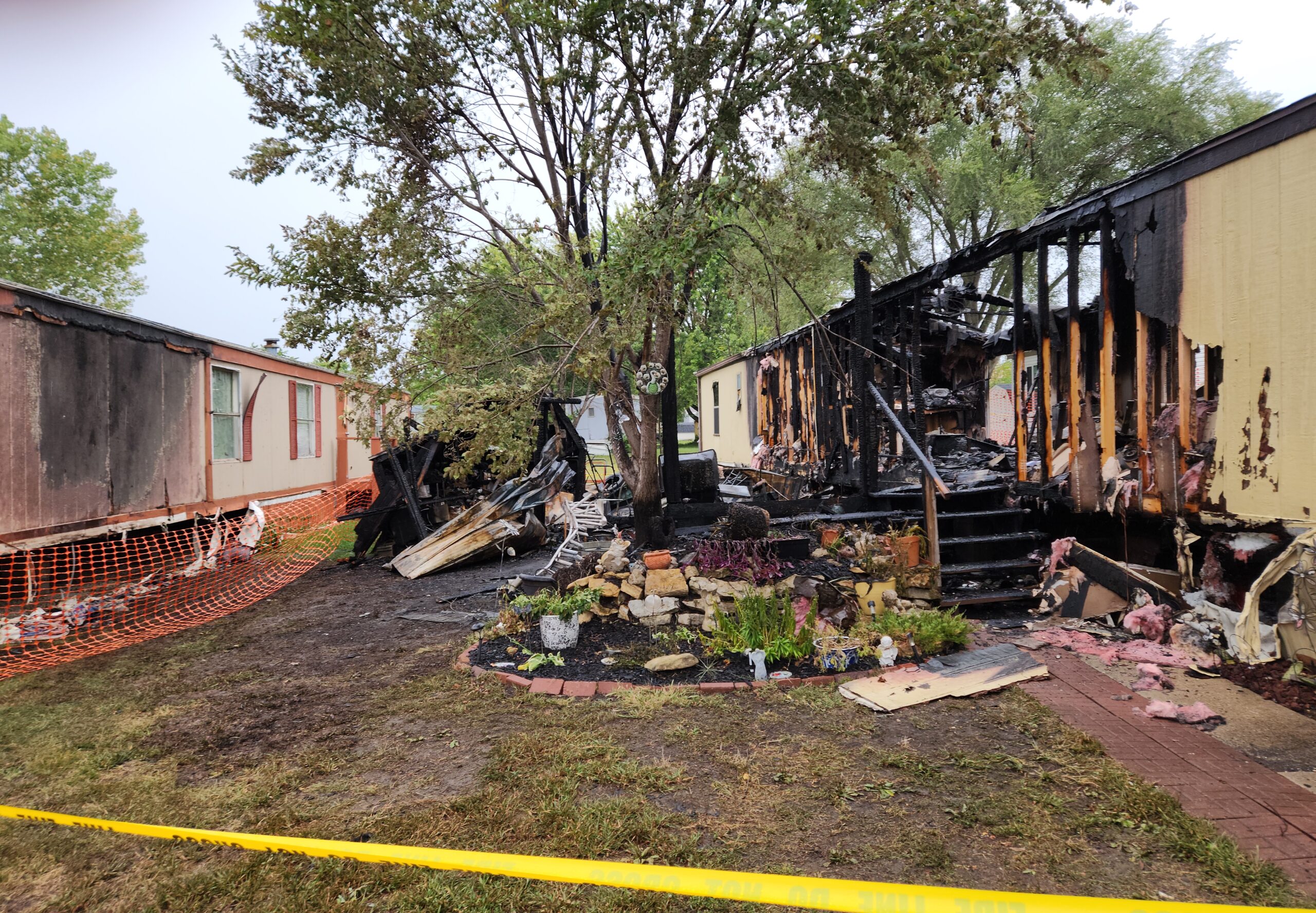 Fire at mobile home park near Douglas County Fairgrounds damages